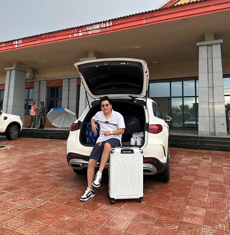 Khoa Pug phu nhan tin don tinh cam voi DJ Mie-Hinh-3