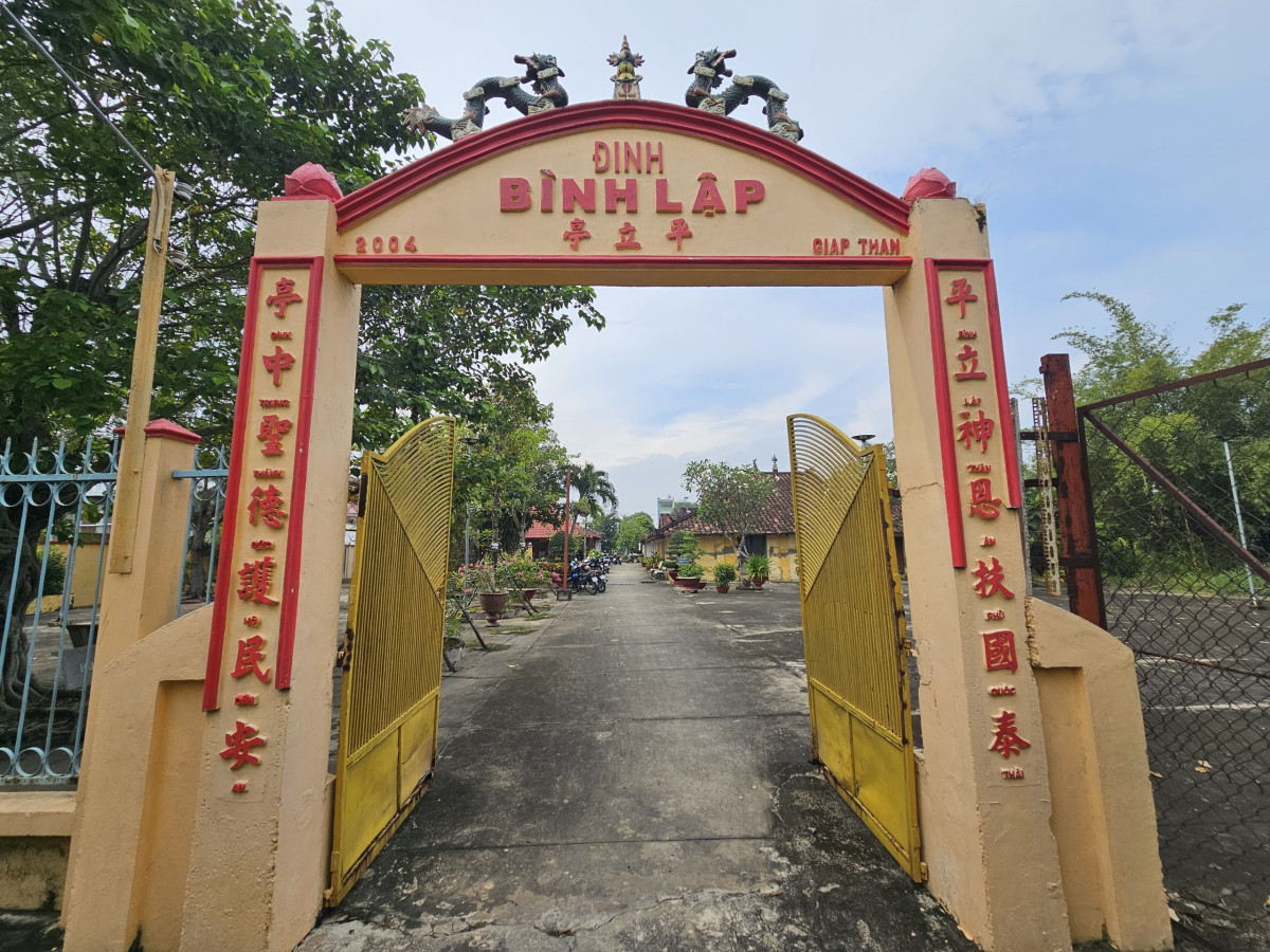 Đình cổ ở Long An, kiến trúc đẹp như phim sau hơn 2 thế kỷ - Hình 2 Dinh co o Long An, kien truc dep nhu phim sau hon 2 the ky-Hinh-2