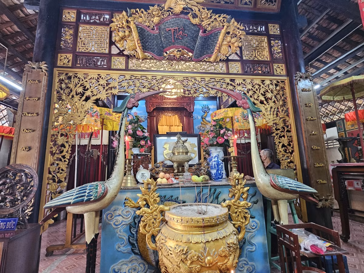 Đình cổ ở Long An, kiến trúc đẹp như phim sau hơn 2 thế kỷ - Hình 4 Dinh co o Long An, kien truc dep nhu phim sau hon 2 the ky-Hinh-4