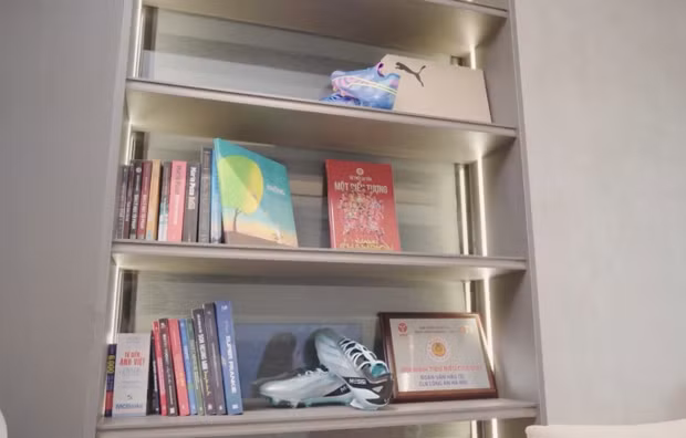 He lo khong gian phong ngu cua Doan Van Hau va vo sap cuoi Doan Hai My-Hinh-7