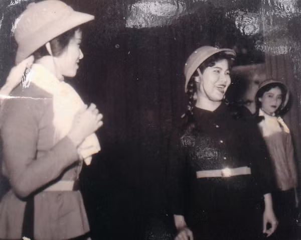 “Nguoi dan ba danh da” nhat man anh Viet