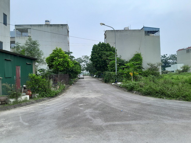 Nha dau tu ca map am tham chi tien ty gom dat nen