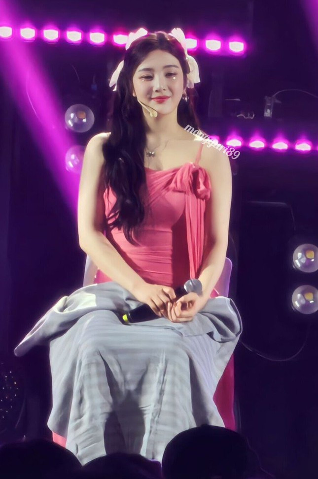 Khan gia phan no vi chiec vay ngan ho noi y cua nu ca si