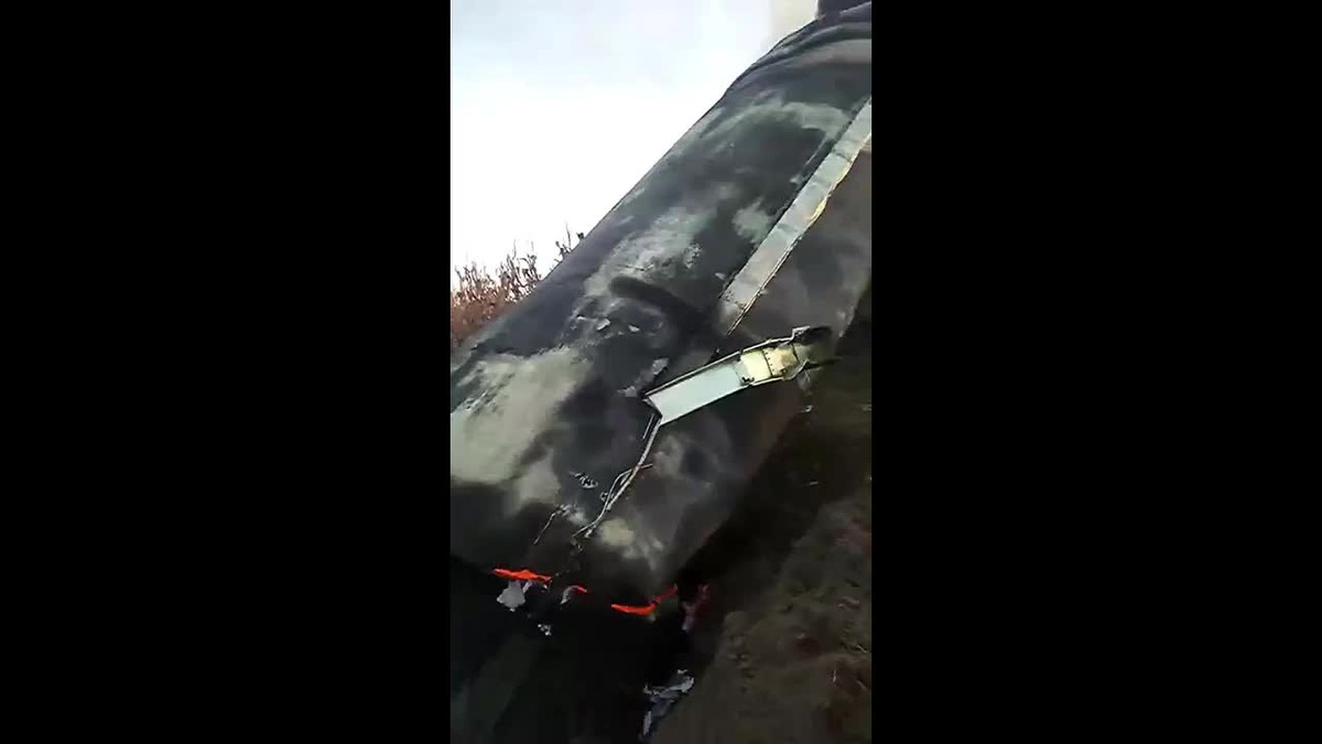 Vat the la khong lo roi xuong canh dong sau tieng dong lon