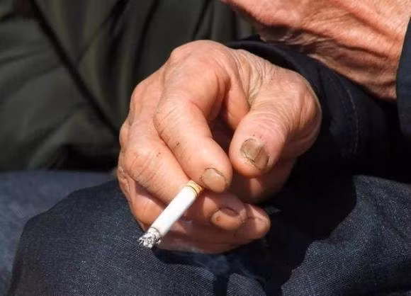 3 thuc pham de thai chat doc cho nguoi thuong xuyen hut thuoc