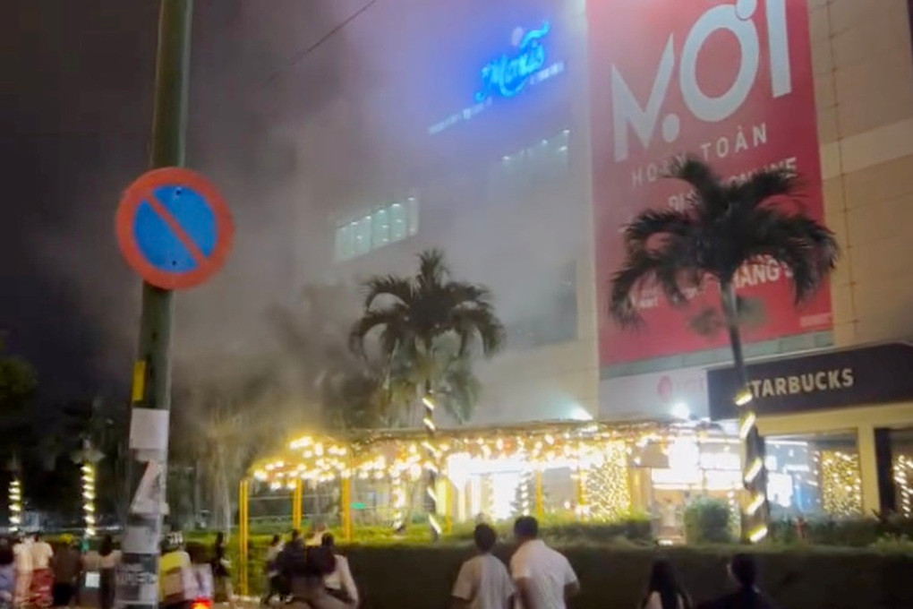 Nguyen nhan gay chay o sieu thi Lotte Mart TP HCM