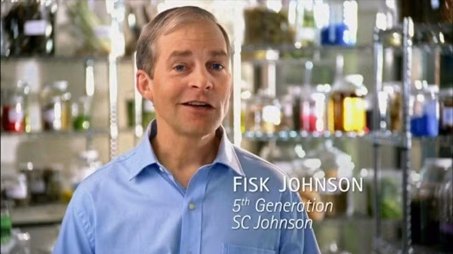 Gia đình S.C. Johnson, chủ sở hữu các thương hiệu Ziploc, Drano, Raid. Theo các chuyên gia Forbes, tổng số tài sản của gia đình tỷ phú này lên tới 25,5 tỷ USD và công ty S.C. Johnson là một trong những hãng phân phối các sản phẩm hữu dụng lâu đời và nổi tiếng nhất nước Mỹ.