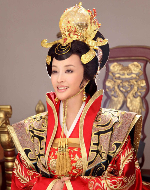 Để triệt hạ và tiếm ngôi Hoàng hậu, Võ Tắc Thiên đã tự tay bóp chết con đẻ của mình (Ảnh minh họa).