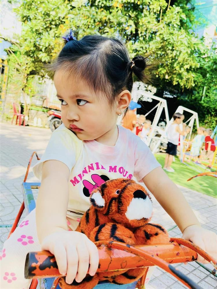 Ai nu Le Duong Bao Lam gay sot voi bieu cam 