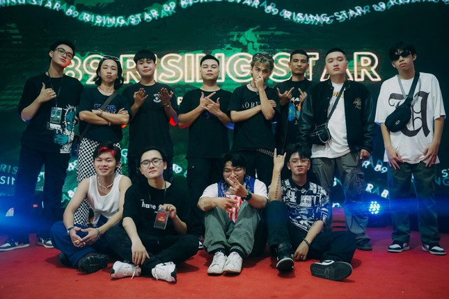 Nam sinh DH Bach khoa va mong muon ket noi dam me am nhac-Hinh-5