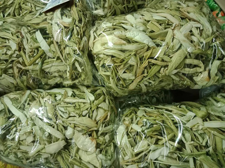Cay dai moc khap ao ho nay hoa “mo vang”, ban 300.000/kg-Hinh-5