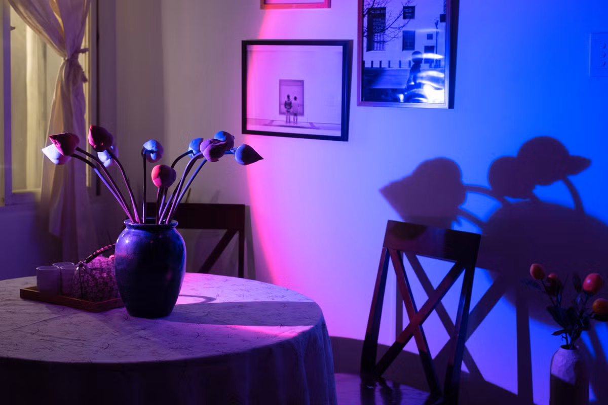 Co gai 27 tuoi mot minh cai tao can ho cu thanh noi dang song-Hinh-32