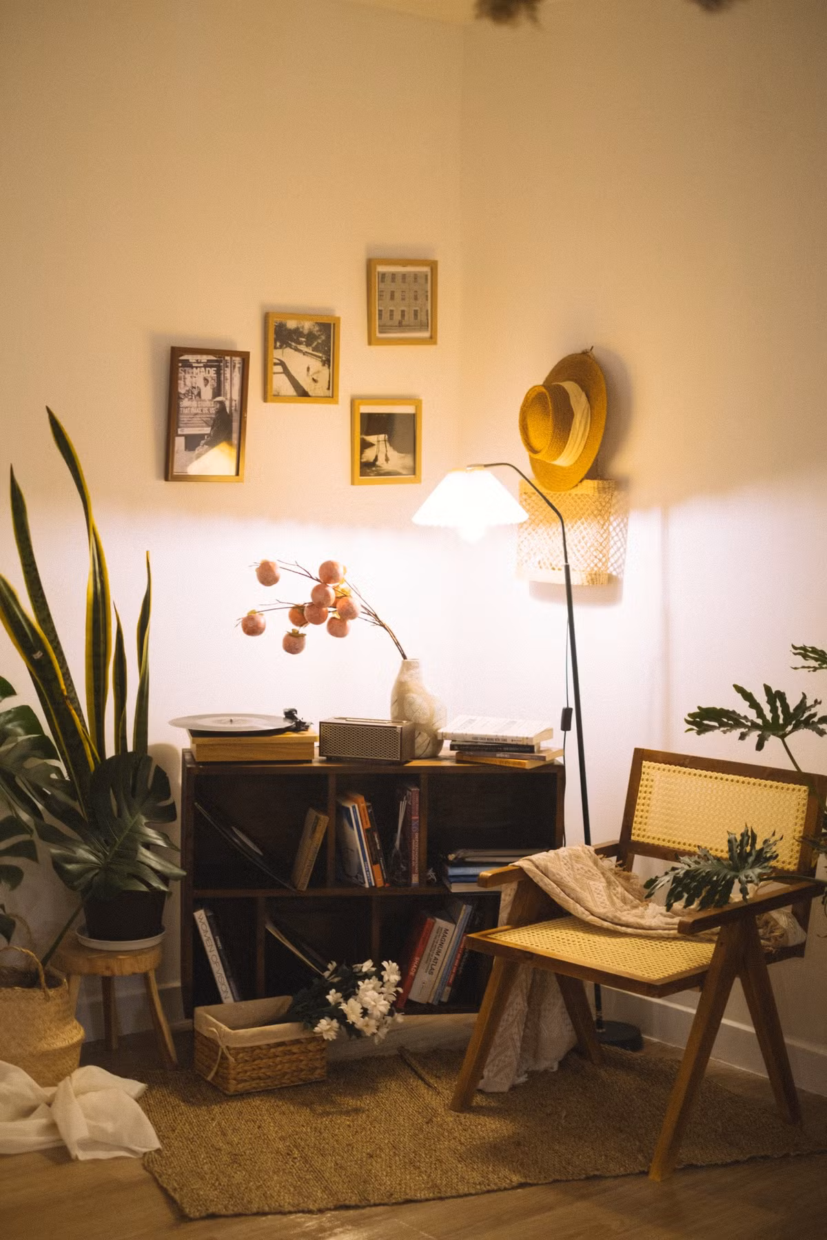 Co gai 27 tuoi mot minh cai tao can ho cu thanh noi dang song-Hinh-26