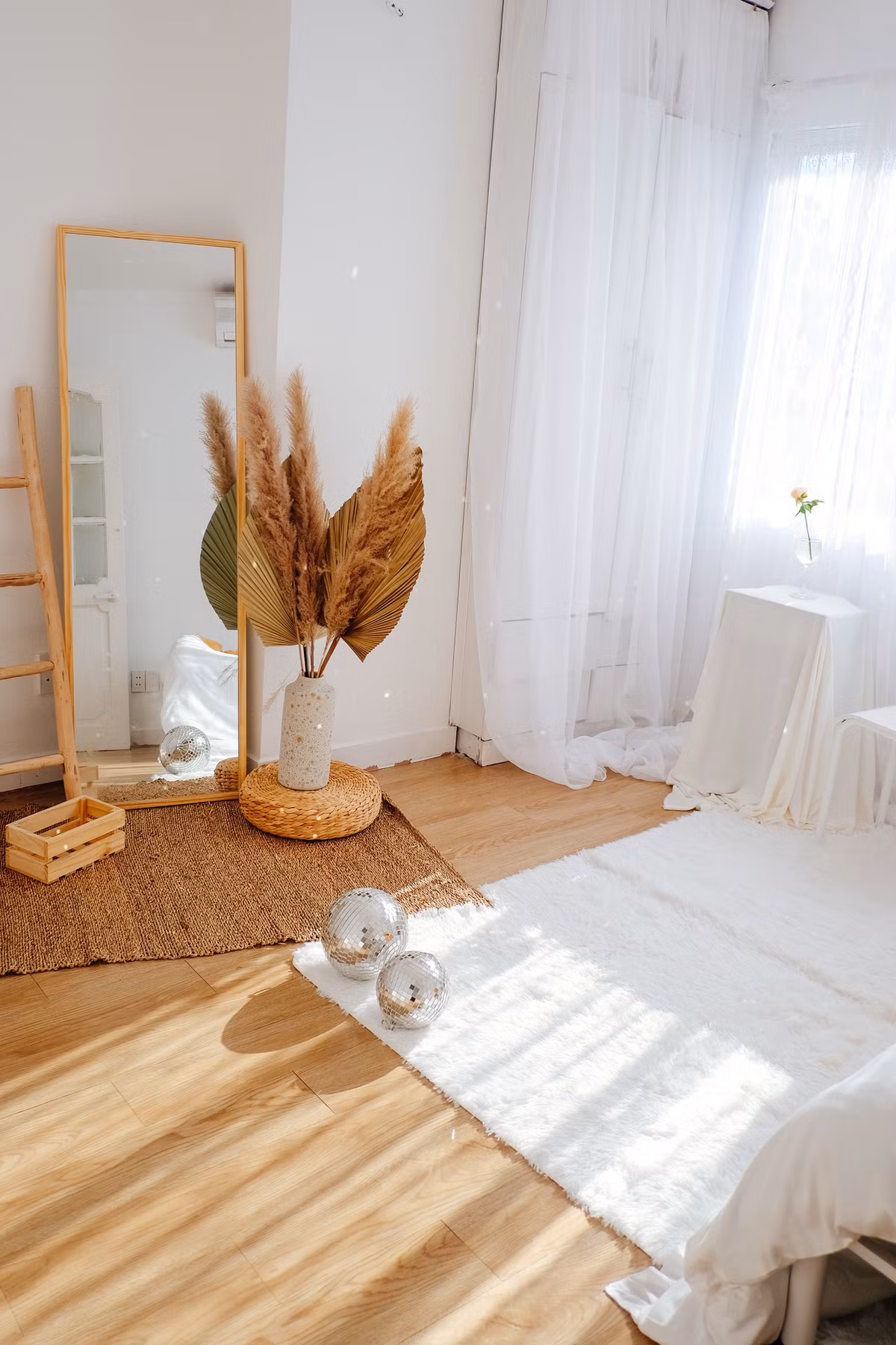 Co gai 27 tuoi mot minh cai tao can ho cu thanh noi dang song-Hinh-23