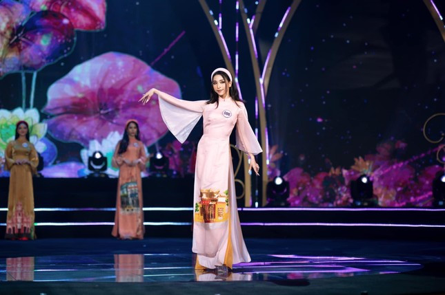 Nu sinh FPT mong muon duoc cong hien lam dep cho doi-Hinh-5