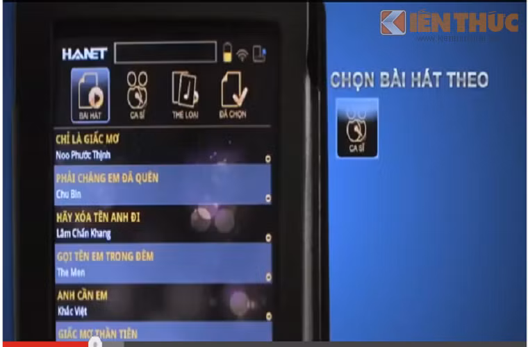 Khi kết nối internet, bạn sử dụng các loại điện thoại thông minh, máy tính bảng, bàn phím ảo, điều khiển màn hình ti vi hoặc đầu karaoke, chia sẻ nội dung từ màn hình điện thoại lên ti vi hoặc khởi động các tính năng chép các bản beat và video mới, tải trực tiếp bài hát mới vào ổ cứng trên đầu karaoke. Ngoài ra, bạn có thể chọn bài hát theo các ca sĩ, thể loại...bằng điều khiển cầm tay đi kèm.