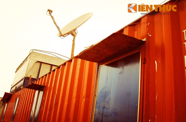 Đến chảo thu sóng vệ tinh...