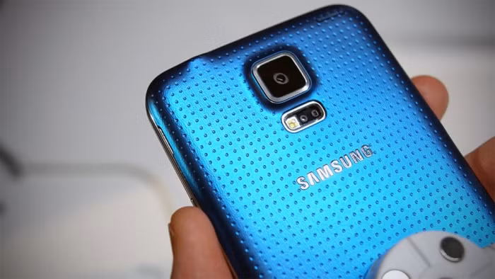 Samsung Galaxy S5 bị nghi ngờ về chất lượng phần cứng.