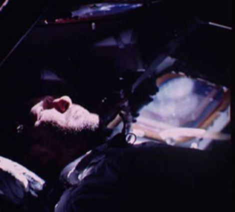 Nhiệm vụ của Apollo 7 là con tàu đầu tiên truyền hình trực tiếp từ không gian về Trái đất.