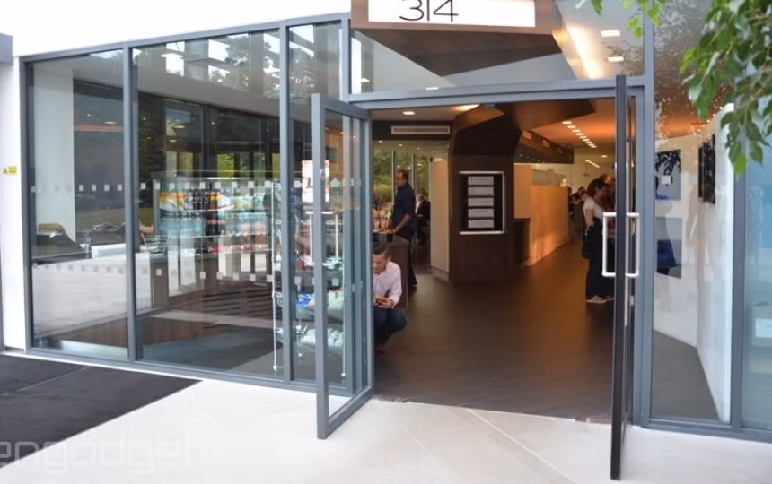 Khu vực giải trí và ăn uống của nhân viên trụ sở Vertu.