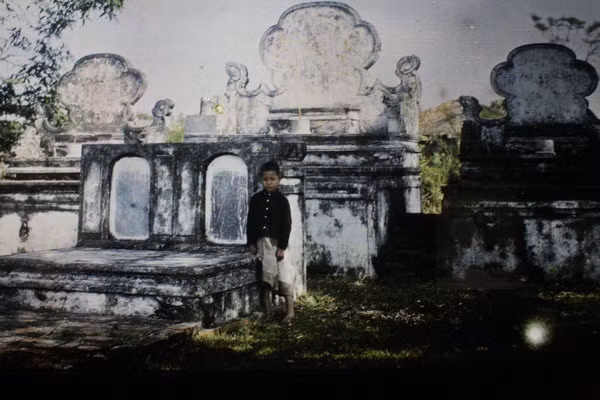 Ban thờ lộ thiên.