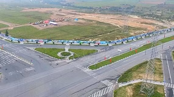 Khoi to vu chuyen nhuong 43 hecta dat cong o Binh Duong