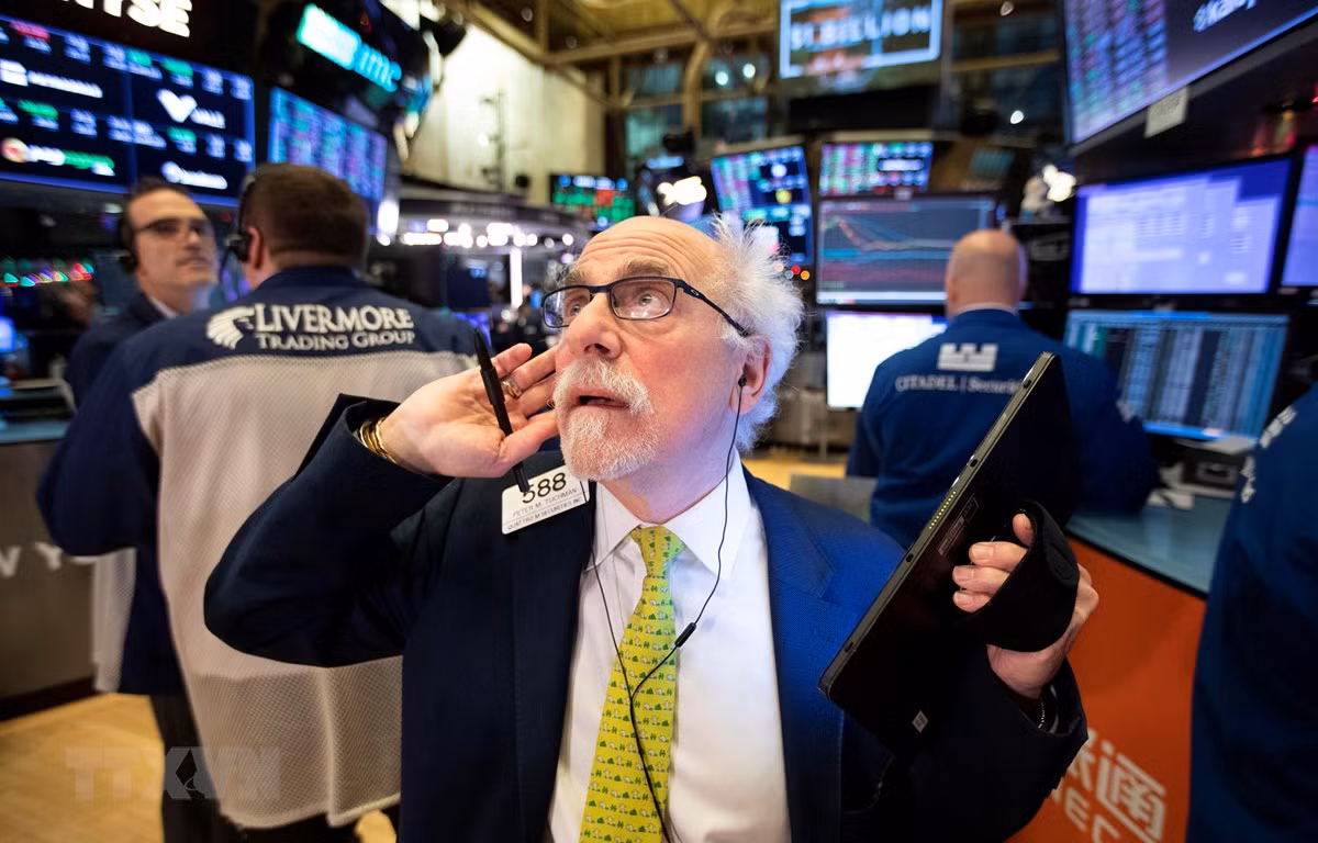 Trung Dong “cang nhu day dan