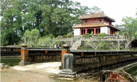 Một góc Minh Lâu.