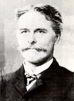 Trong rất nhiều năm, hai người này thường xuyên châm chọc nhau qua các bài báo nghiên cứu và đổ lỗi cho nhau về những vấn đề tài chính qua báo chí. Tuy vậy, hai nhà nghiên cứu này lại có những đóng góp rất lớn lao trong lĩnh vực cổ sinh vật học. Cũng nhờ sự cố gắng của 2 người này mà một số loài khủng long mang tính biểu tượng đã được tìm thấy, ví dụ như: Stegosaurus, Triceratops, Diplodocus và Apatosaurus.