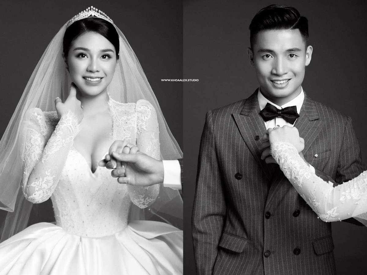 Hôm 26/11, nguồn tin thân cận của Bùi Tiến Dũng tiết lộ với Zing về lịch trình tổ chức đám cưới của trung vệ sinh năm 1995. Anh và bạn gái sẽ tổ chức lễ vu quy ở Hà Tĩnh (ngày 1-2/1/2021) - quê nhà chú rể, Bắc Ninh (7-8/1/2021) - quê nhà cô dâu và Hà Nội (10/1/2021).