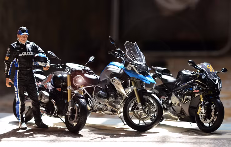 Nguoi dan ong chi ca ty dong mua 400 chiec xe khong the di duoc-Hinh-5