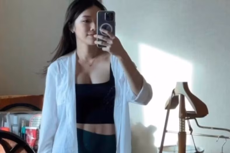 KOL bat ngo bi phan doi vi khoe giam can than toc sau sinh