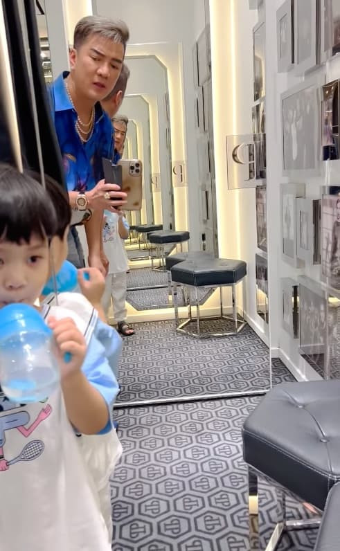 Ba cach goi khac nhau ma be Polo goi ba Dam Vinh Hung-Hinh-4