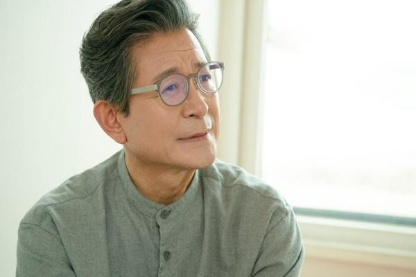 Sau nua nam duoi con gai di, bo toi da an han muon don ve