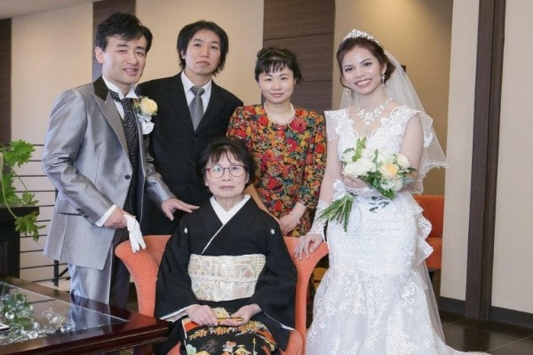 Nàng dâu được mẹ chồng treo thưởng 'sổ đỏ bạc tỷ' nếu sinh con - Hình 3 Nang dau duoc me chong treo thuong 'so do bac ty' neu sinh con-Hinh-3