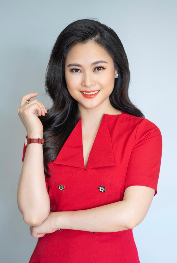 Len do toi cong so tre trung ma van thanh lich nhu nu BTV xinh dep-Hinh-2