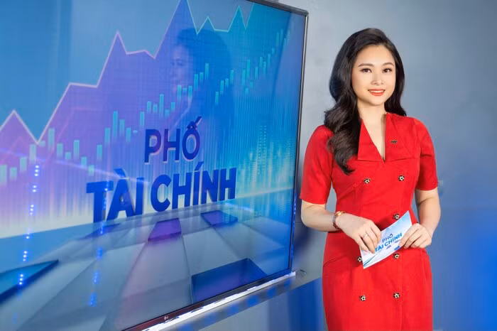 Len do toi cong so tre trung ma van thanh lich nhu nu BTV xinh dep-Hinh-4