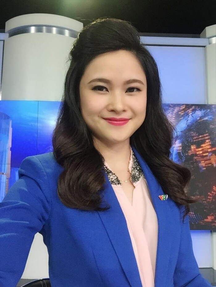 Len do toi cong so tre trung ma van thanh lich nhu nu BTV xinh dep-Hinh-11