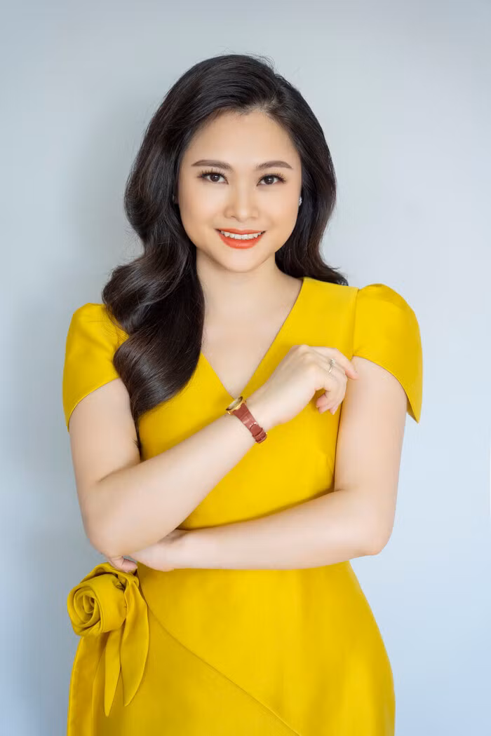 Len do toi cong so tre trung ma van thanh lich nhu nu BTV xinh dep-Hinh-3