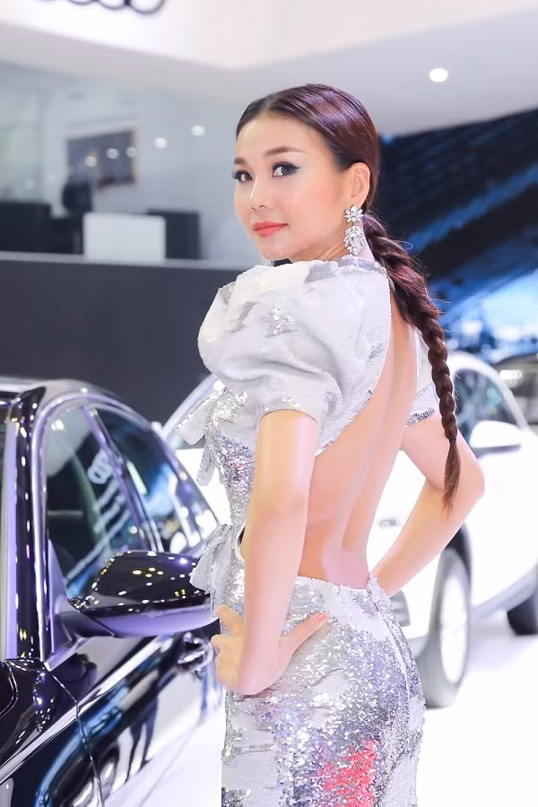 Hoi my nhan Viet so huu vong lung dep 