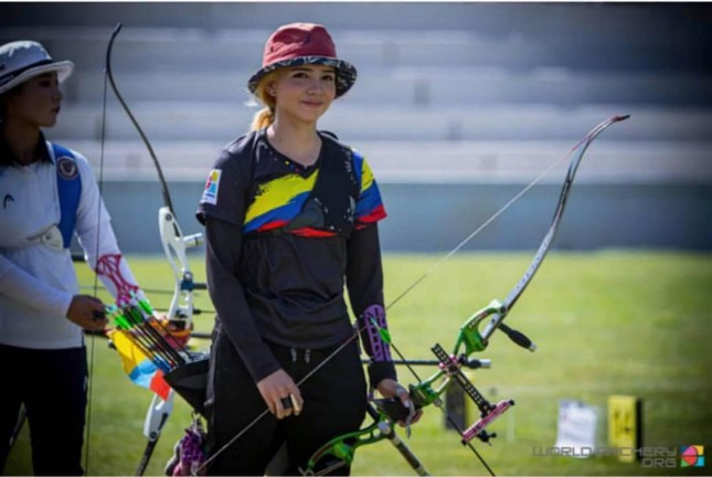 Nhan sac kho cuong cua bup be ban cung 