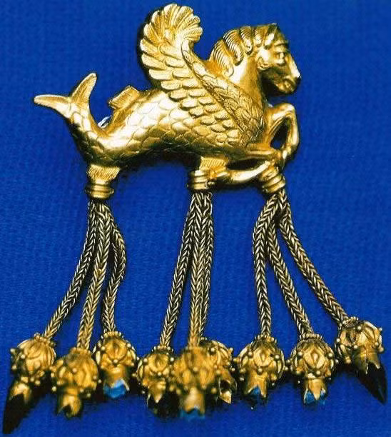 Những kẻ trộm Lydian Hoard từ kho báu của vua Croesus (năm 547 trước Công nguyên) đều bị đau ốm, gặp tai họa rồi chết rất thảm khốc.