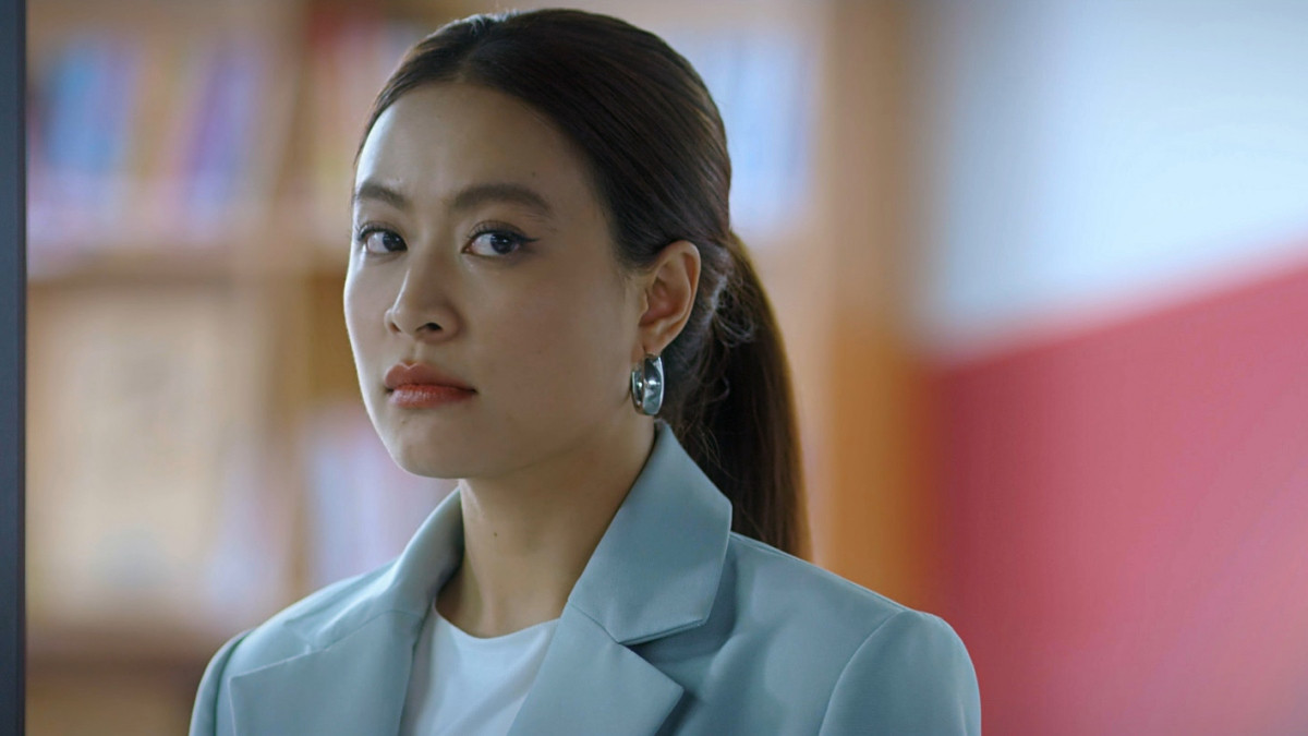 Hoang Thuy Linh: “Vai toi dong xu su nua truong thanh, nua tre con