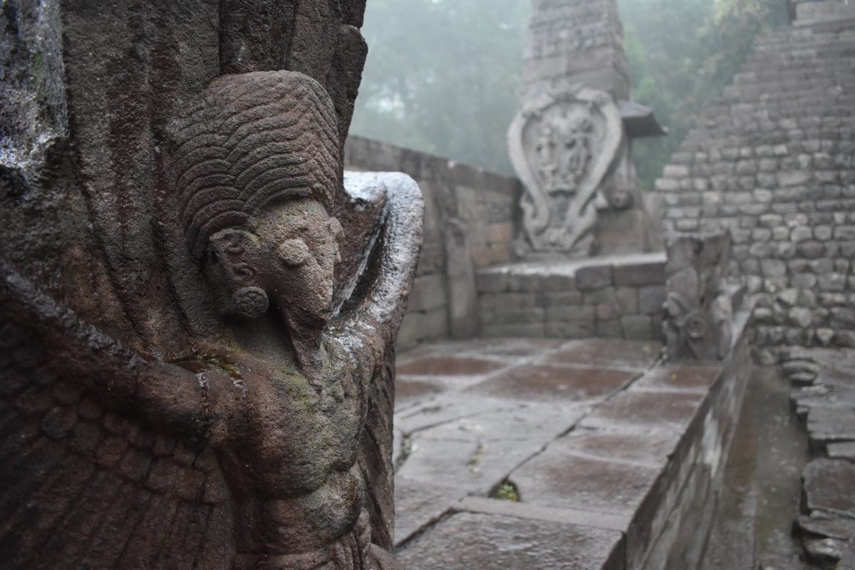 Những năm gần đây, đền đã được trùng tu toàn diện và mở cửa đón du khách đến tham quan. Ảnh: Couchfish - Substack.