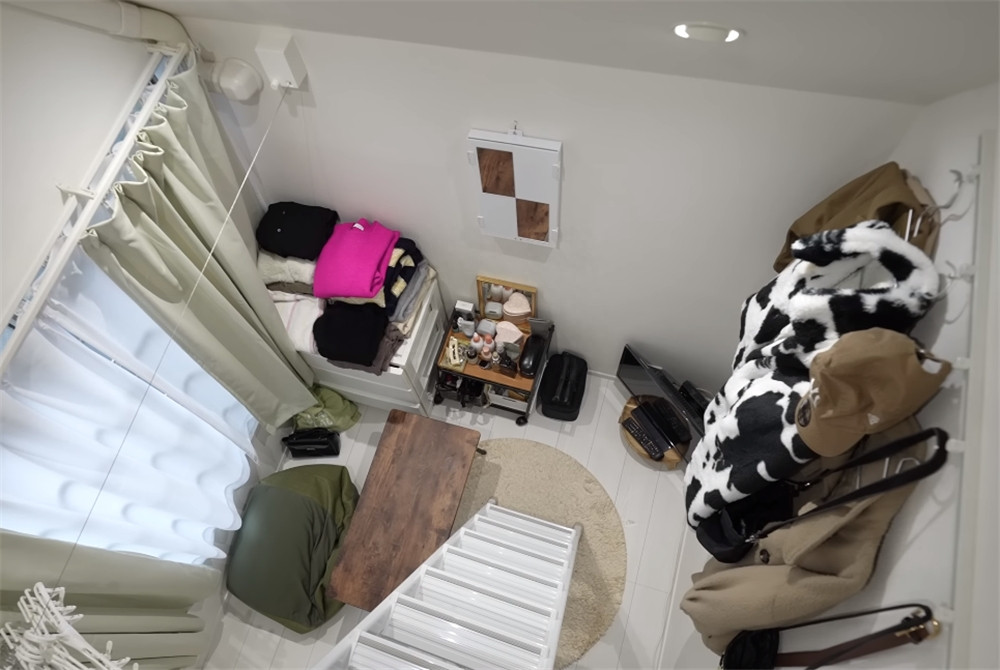 Co gai song 2 nam trong can nha 7m2, sap xep kheo bat ngo