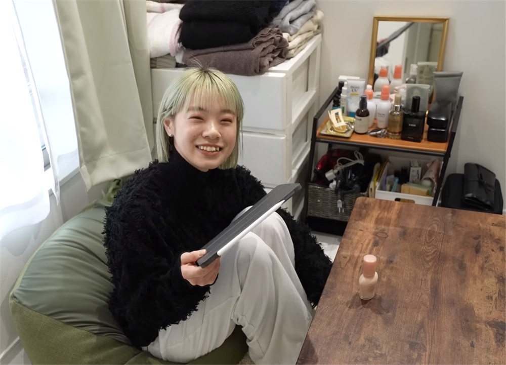 Co gai song 2 nam trong can nha 7m2, sap xep kheo bat ngo-Hinh-4