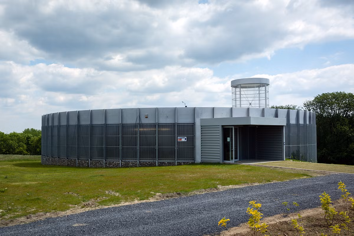 Nằm trong khu vực núi đá vôi Spiennes của Bỉ, các mỏ đá lửa Spiennes là di tích đặc sắc về cuộc sống của những cư dân thời kỳ đồ đá mới trong lịch sử nhân loại. Ảnh: Wikimedia Commons.