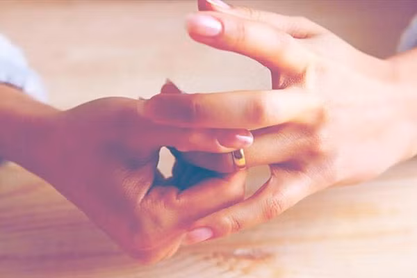 Vua sinh xong, nghe cau noi cay doc cua me chong, toi muon chia tay