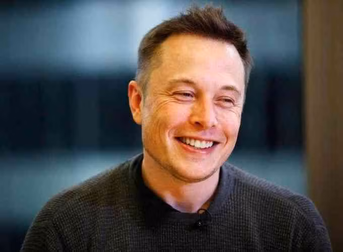 Elon Musk là người đi đầu trong các lĩnh vực công nghệ hiện đại như xe điện (Tesla, Inc.), thám hiểm không gian (SpaceX), và năng lượng tái tạo. Ông thúc đẩy sự đổi mới trong nhiều ngành công nghiệp. Ảnh: Pinterest.