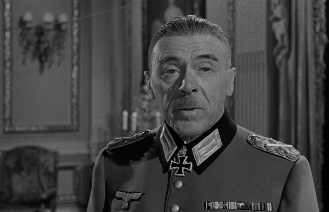  5. Gerd von Rundstedt: Một trong những tướng lĩnh cấp cao nhất của Đức, chỉ huy nhiều chiến dịch quan trọng, bao gồm xâm lược Pháp và cuộc phản công Ardennes. Ảnh: Pinterest.